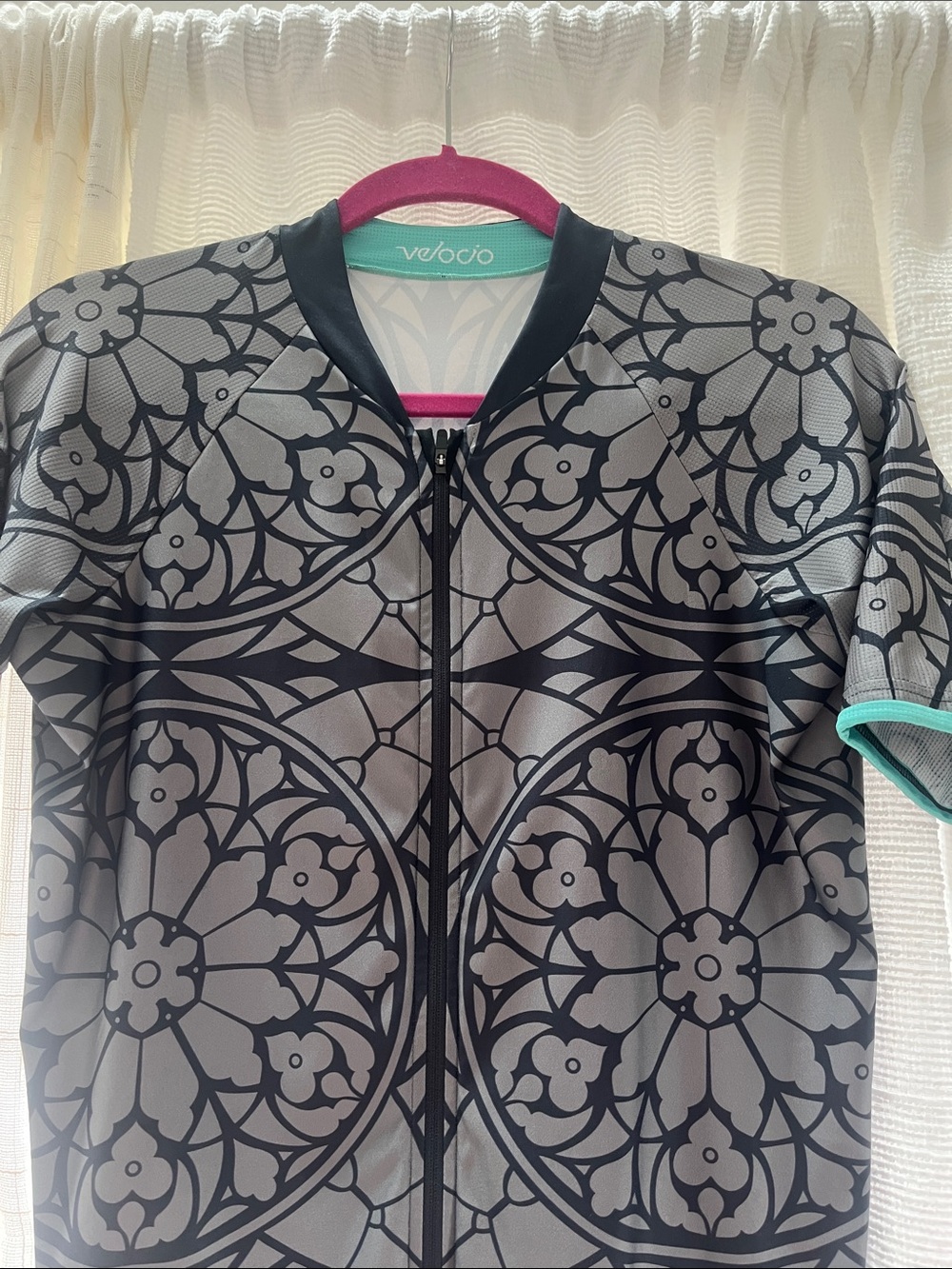 Velocio women's cycling jersey size XL